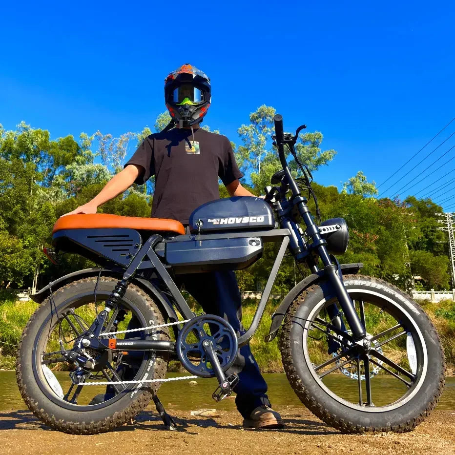 HOVSCO HovGtrs 1500W Moped-style Electric Bike