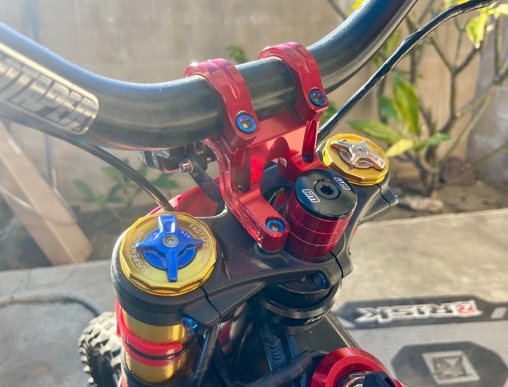 Titanium Direct Mount Stem Bolts (Set of 8) – Titanium Surron