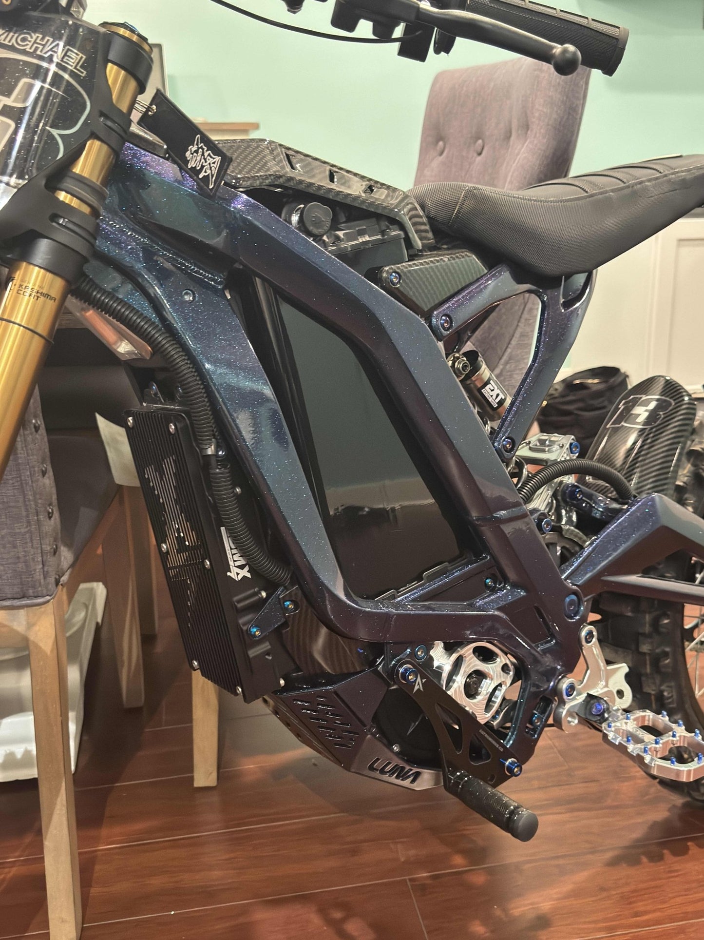 E - Bike "invisible" Vantablack Battery Wrap