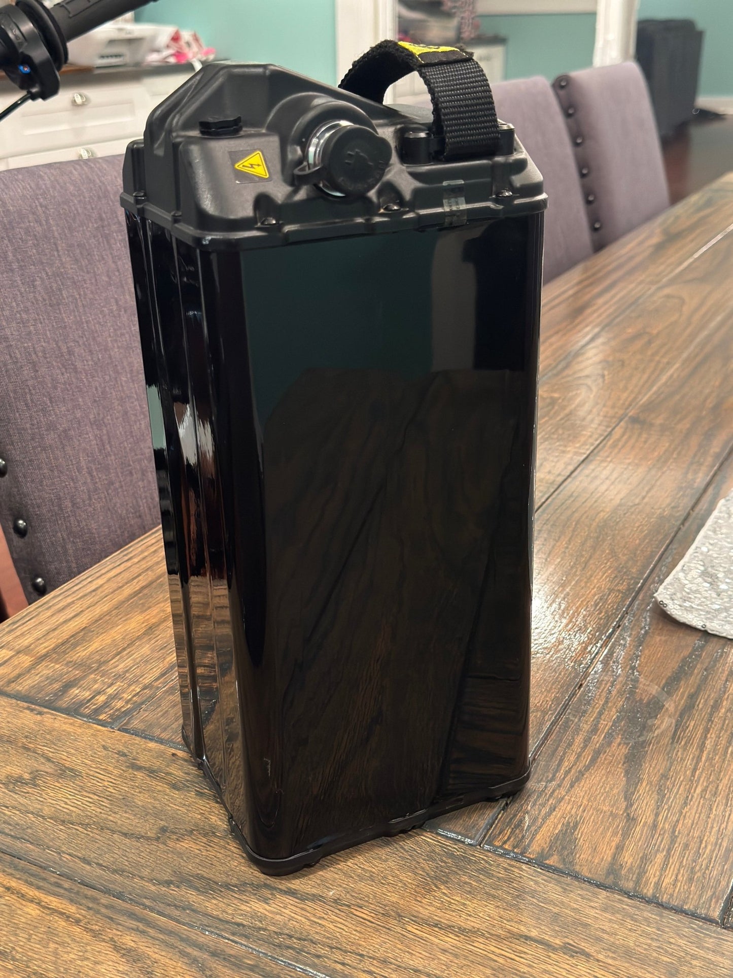 E - Bike "invisible" Vantablack Battery Wrap